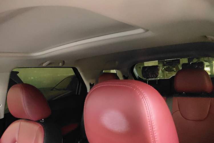 Used Dongfeng Fengon S560 2021 2.0L CVT Elite Version Headliner