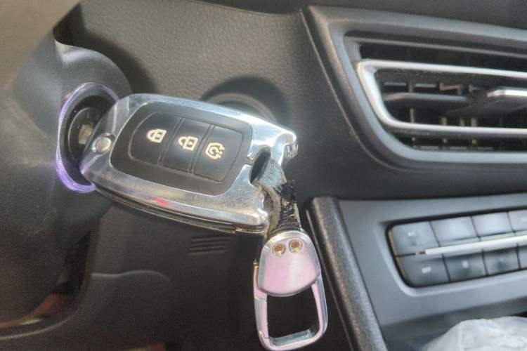Used Dongfeng Fengon S560 2021 2.0L CVT Elite Version Vehicle Key