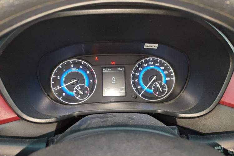 Used Dongfeng Fengon S560 2021 2.0L CVT Elite Version Instrument Cluster