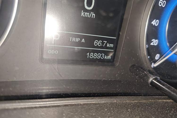 Used Dongfeng Fengon S560 2021 2.0L CVT Elite Version Odometer Close Up