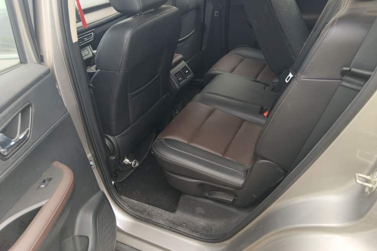 Used Dongfeng Fengon S560 2021 2.0L Manual Urban Version Left Rear Seat