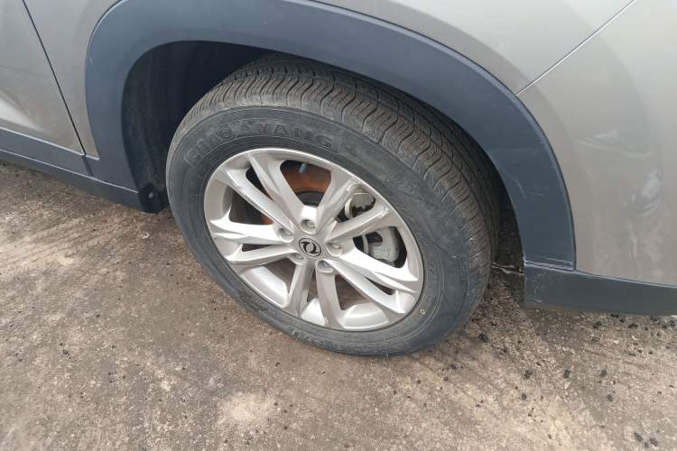 Used Dongfeng Fengon S560 2021 2.0L Manual Urban Version Right Front Wheel Hub