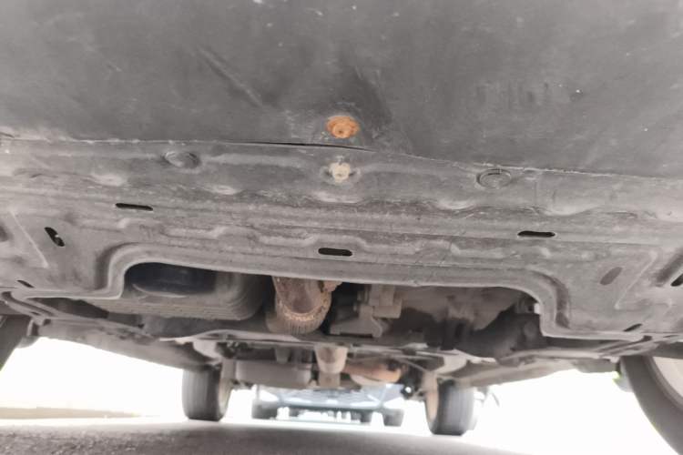 Used Dongfeng Fengon S560 2021 1.5T Manual Urban Model Chassis Front