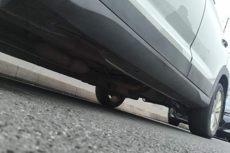 Used Dongfeng Fengon S560 2021 1.5T Manual Urban Model Chassis Front Left