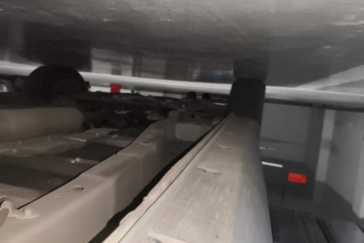 Used Dongfeng Fengon S560 2021 1.5T Manual Urban Model Chassis Rear Left