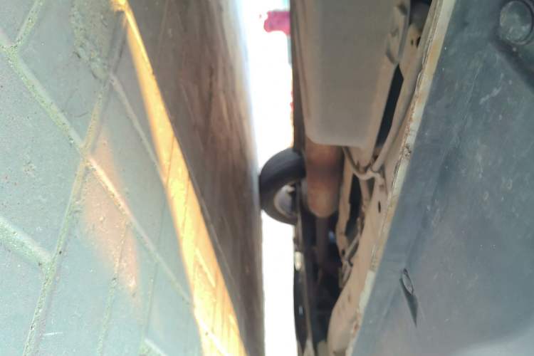 Used Dongfeng Fengon S560 2021 1.5T Manual Urban Model Chassis Rear Right