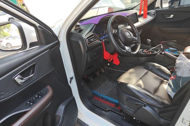 Used Dongfeng Fengon S560 2021 1.5T Manual Urban Model Driver Seat