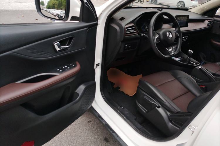Used Dongfeng Fengon S560 2021 2.0L Manual Urban Version Driver Seat