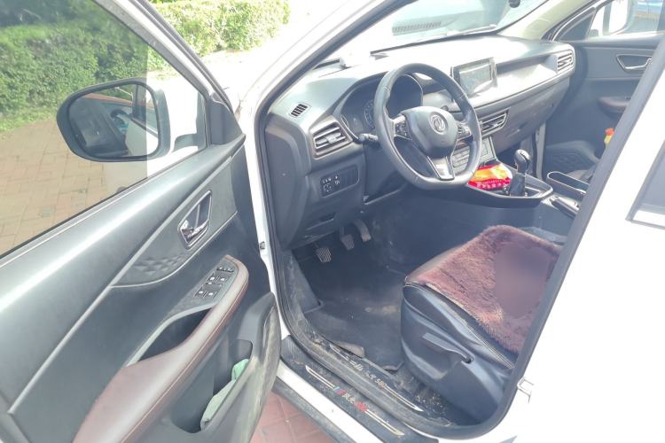 Used Dongfeng Fengon S560 2021 1.5T Manual Urban Model Driver Seat