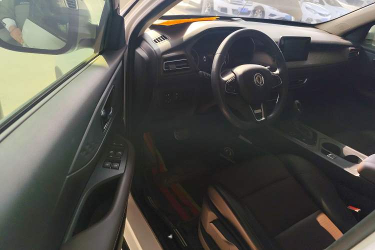 Used Dongfeng Fengon S560 2021 2.0L CVT Elite Version Driver Seat