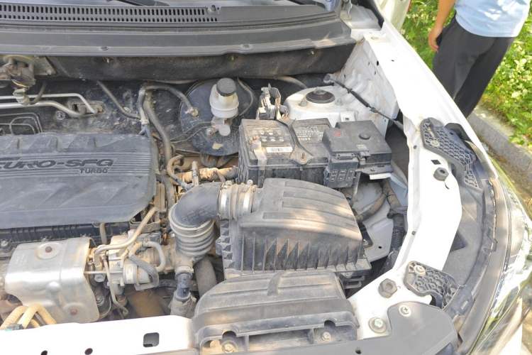 Used Dongfeng Fengon S560 2021 1.5T CVT Elite Version Engine Bay Left