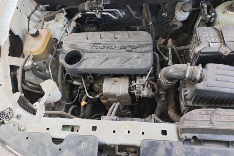 Used Dongfeng Fengon S560 2021 1.5T Manual Urban Model Engine Bay