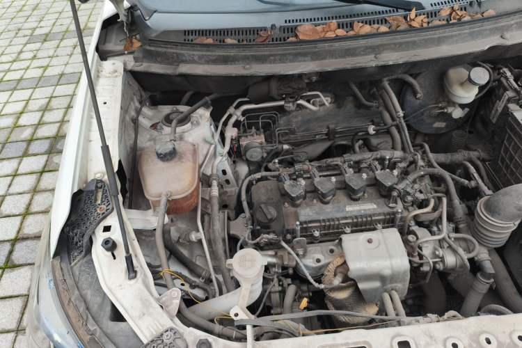 Used Dongfeng Fengon S560 2021 1.5T Manual Urban Model Engine Bay Right
