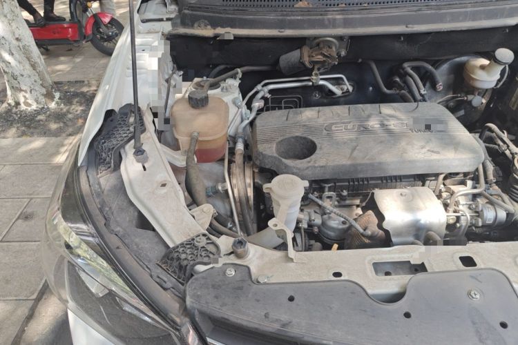 Used Dongfeng Fengon S560 2021 Revised 1.5T CVT Elite Version Engine Bay Right