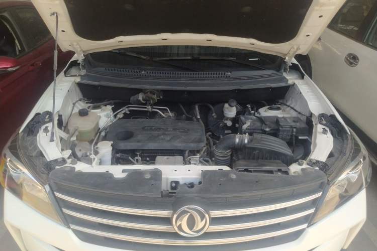Used Dongfeng Fengon S560 2021 1.5T Manual Urban Model Engine Bay