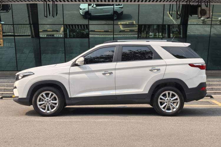 Used Dongfeng Fengon S560 2021 2.0L CVT Elite Version Exterior 2