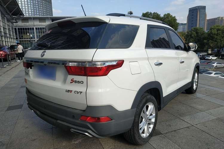 Used Dongfeng Fengon S560 2021 Revised 1.5T CVT Elite Version Exterior 3