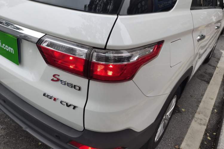 Used Dongfeng Fengon S560 2021 Revised 1.5T CVT Elite Version Exterior 6