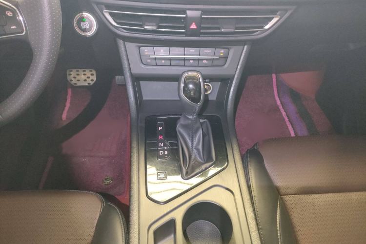 Used Dongfeng Fengon S560 2021 Revised 1.5T CVT Elite Version Gear Lever