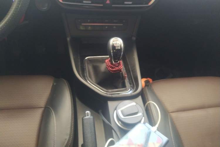 Used Dongfeng Fengon S560 2021 1.5T Manual Urban Model Gear Lever