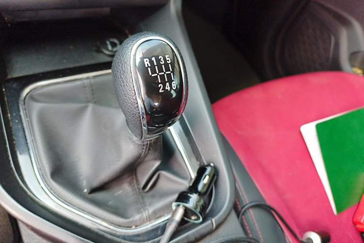 Used Dongfeng Fengon S560 2021 1.5T Manual Urban Model Gear Lever