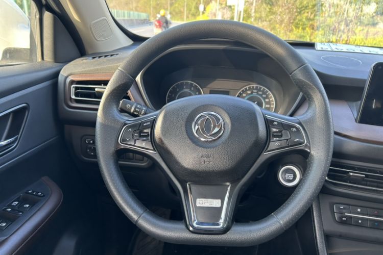 Used Dongfeng Fengon S560 2021 Revised 1.5T CVT Elite Version Interior 1