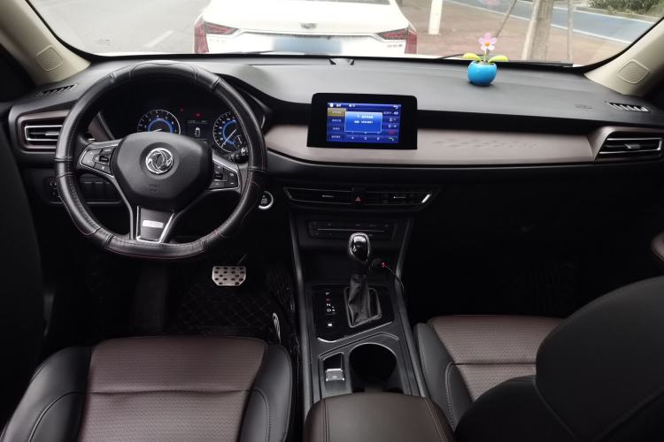 Used Dongfeng Fengon S560 2021 Revised 1.5T CVT Elite Version Interior 2