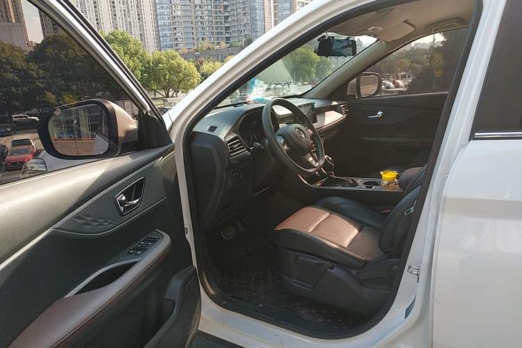 Used Dongfeng Fengon S560 2021 Revised 1.5T CVT Elite Version Interior 2