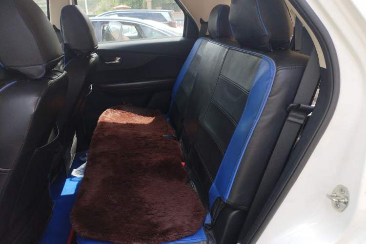 Used Dongfeng Fengon S560 2021 2.0L Manual Urban Version Interior 4