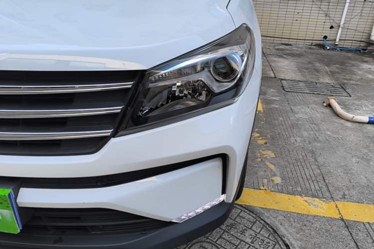 Used Dongfeng Fengon S560 2021 2.0L CVT Elite Version Left Front Headlight