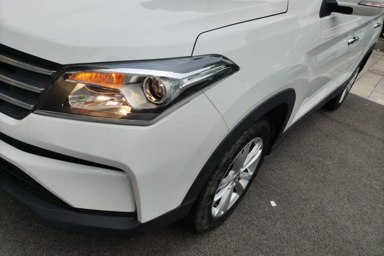 Used Dongfeng Fengon S560 2021 2.0L Manual Urban Version Left Front Headlight