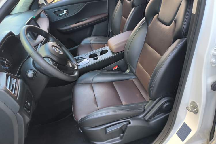 Used Dongfeng Fengon S560 2021 2.0L CVT Elite Version Left Front Seat
