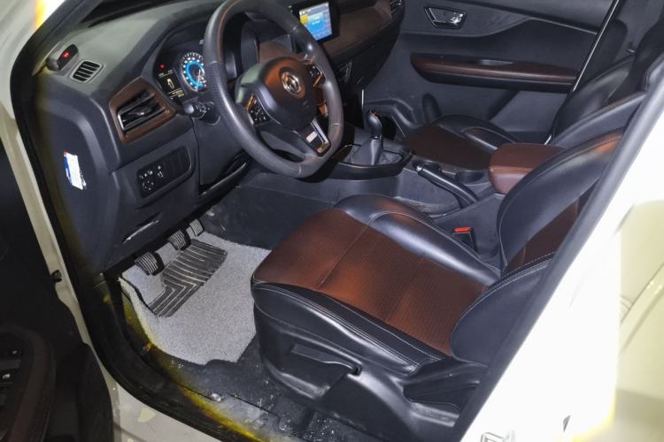 Used Dongfeng Fengon S560 2021 1.5T Manual Urban Model Left Front Seat