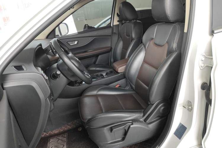 Used Dongfeng Fengon S560 2021 1.5T CVT Elite Version Left Front Seat