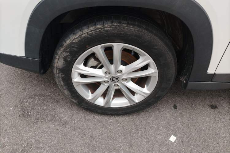 Used Dongfeng Fengon S560 2021 2.0L Manual Urban Version Left Front Wheel Hub