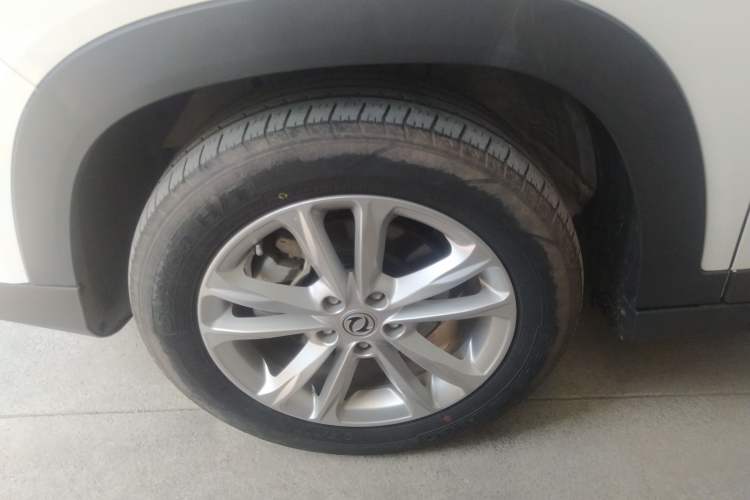 Used Dongfeng Fengon S560 2021 1.5T Manual Urban Model Left Front Wheel Hub