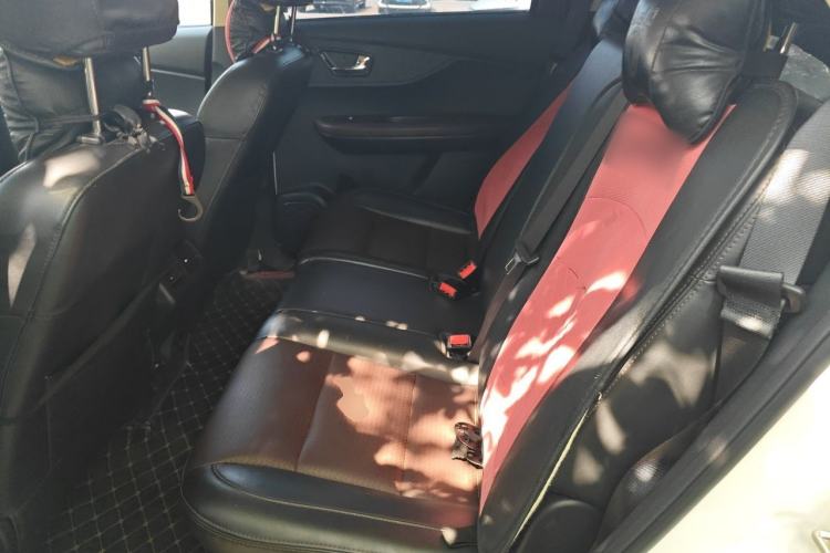 Used Dongfeng Fengon S560 2021 1.5T CVT Elite Version Left Rear Seat