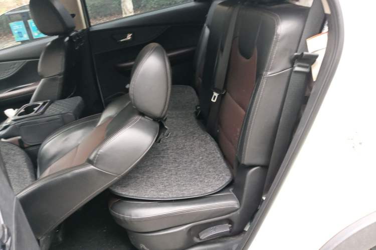 Used Dongfeng Fengon S560 2021 1.5T Manual Urban Model Left Rear Seat