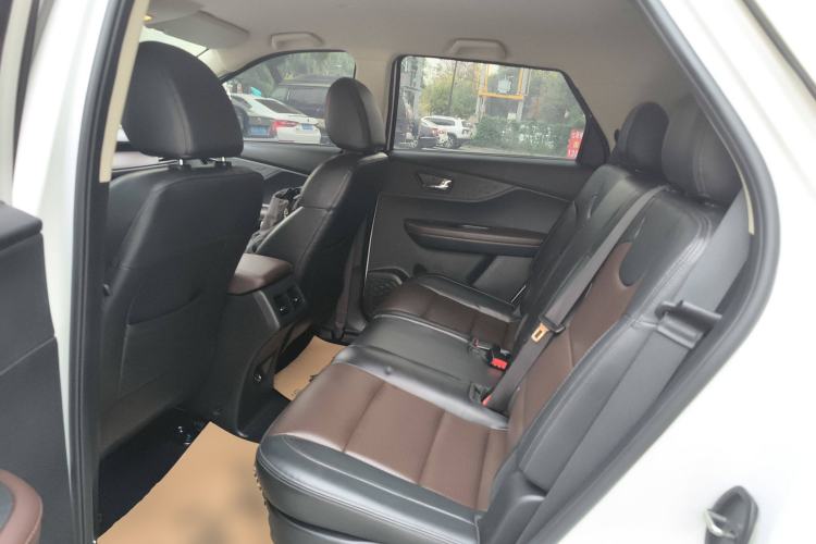 Used Dongfeng Fengon S560 2021 2.0L CVT Elite Version Left Rear Seat