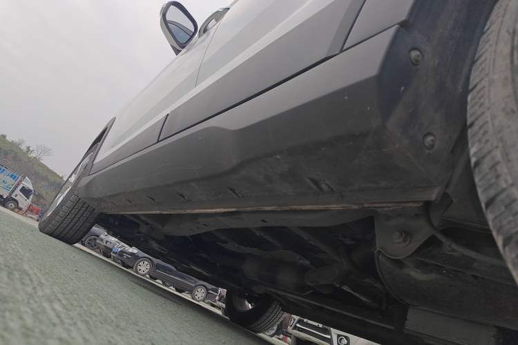 Used Dongfeng Fengon S560 2021 1.5T CVT Elite Version Left Side Sill