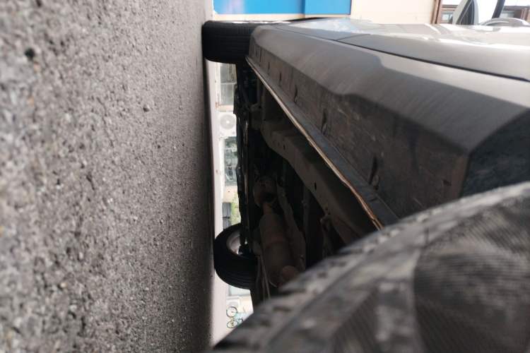 Used Dongfeng Fengon S560 2021 2.0L Manual Urban Version Left Side Sill