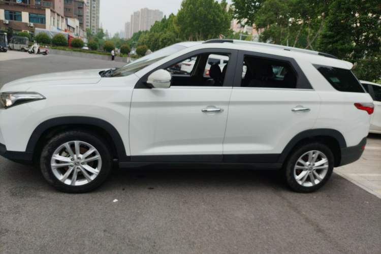 Used Dongfeng Fengon S560 2021 2.0L Manual Urban Version Left Side