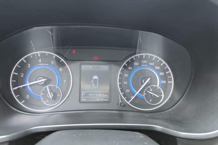Used Dongfeng Fengon S560 2021 2.0L CVT Elite Version Odometer Close Up