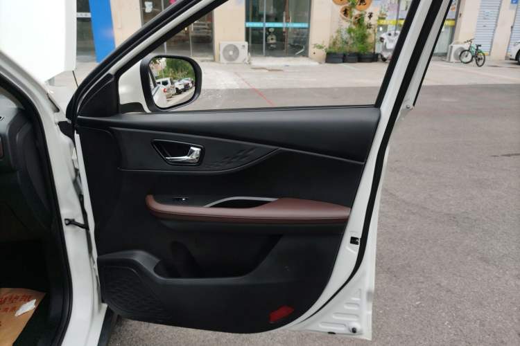 Used Dongfeng Fengon S560 2021 2.0L Manual Urban Version Right Front Door Interior