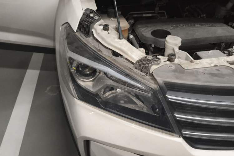 Used Dongfeng Fengon S560 2021 1.5T Manual Urban Model Right Front Headlight
