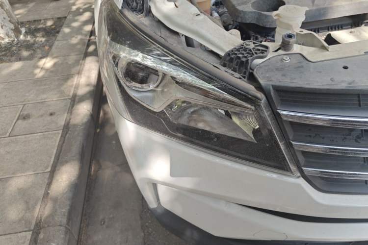 Used Dongfeng Fengon S560 2021 Revised 1.5T CVT Elite Version Right Front Headlight