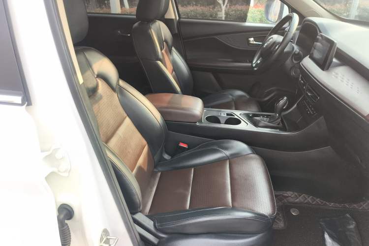 Used Dongfeng Fengon S560 2021 1.5T CVT Elite Version Right Front Seat