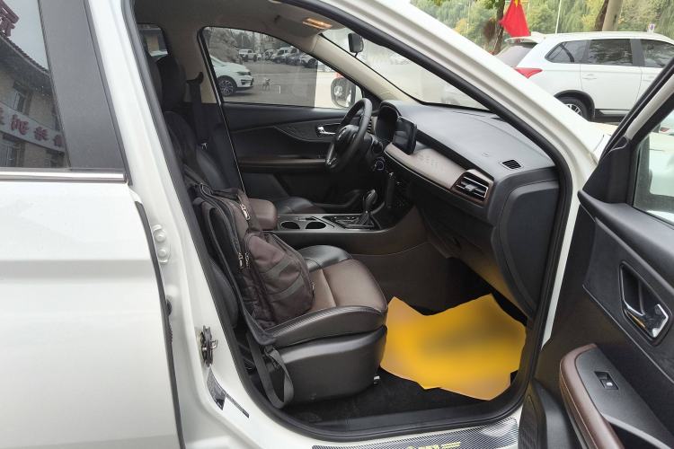 Used Dongfeng Fengon S560 2021 2.0L CVT Elite Version Right Front Seat