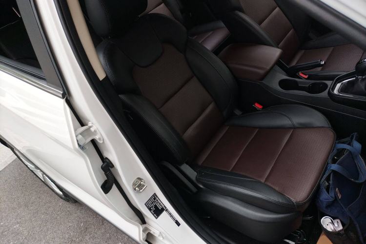 Used Dongfeng Fengon S560 2021 2.0L Manual Urban Version Right Front Seat