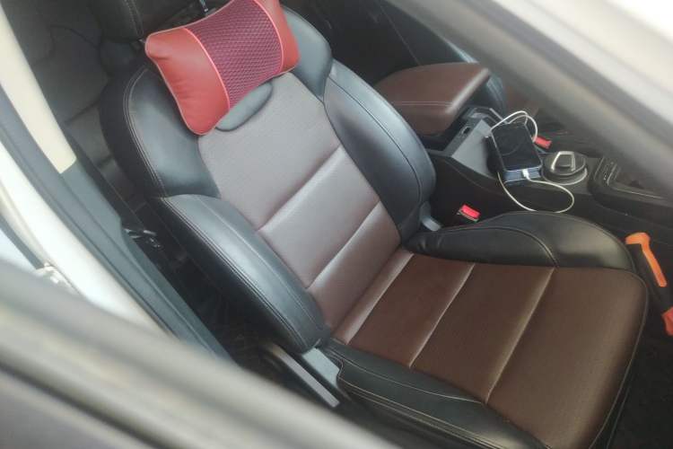 Used Dongfeng Fengon S560 2021 1.5T Manual Urban Model Right Front Seat